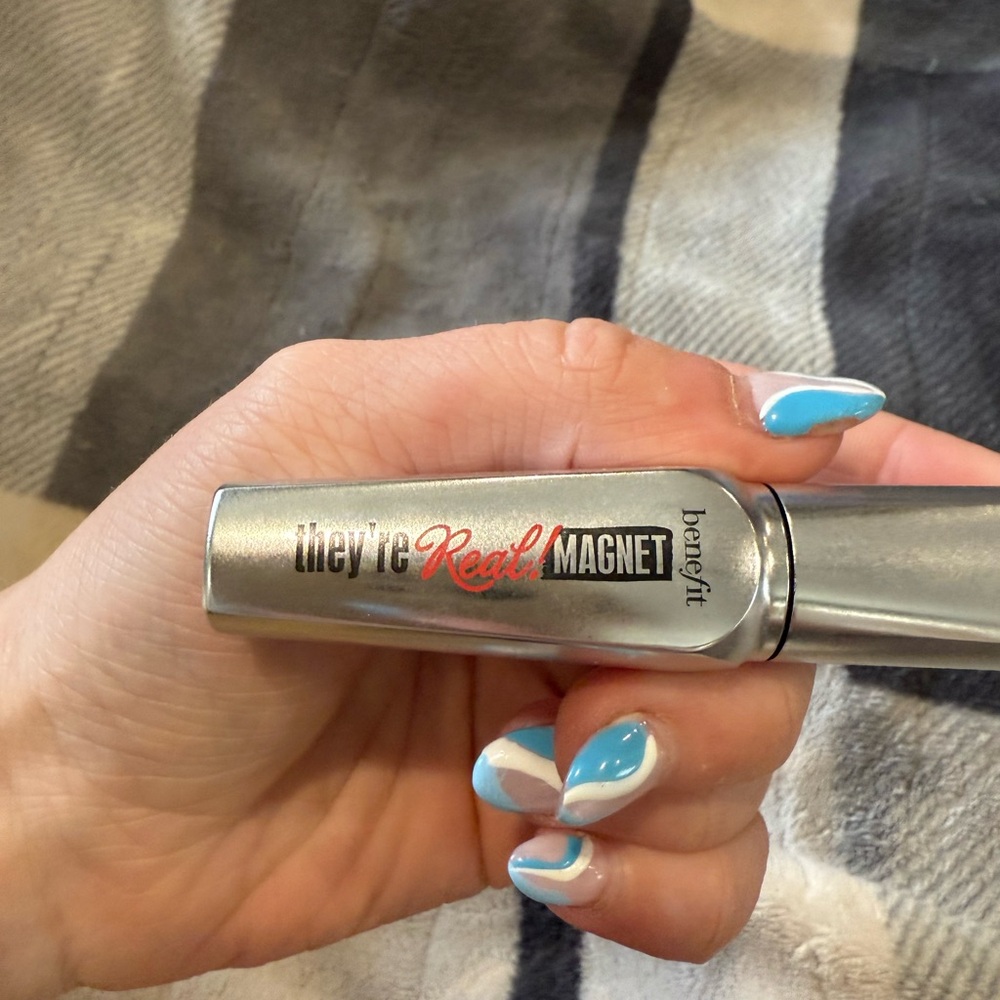 Benefit They're Real! Magnet Mascara